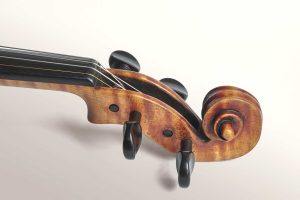 Finnigan Klaembt violin